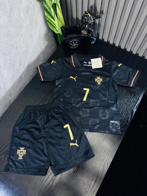 CONJUNTO NIÑO PORTUGAL