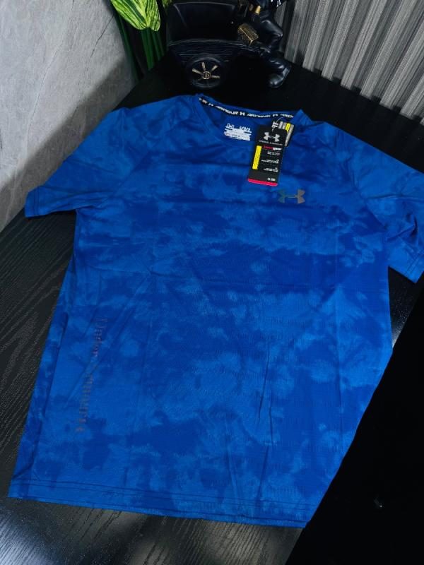 Camisa Deportiva Premium con Manga UNDER ARMOUR AZUL
