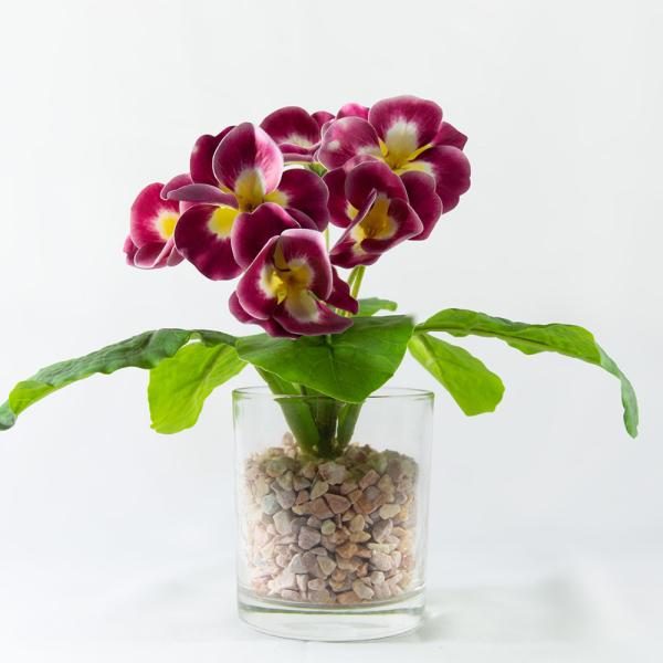 Florero vidrio con Violetas