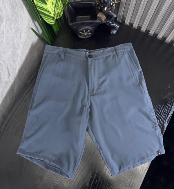 Short Tela Fría GRIS OSCURO