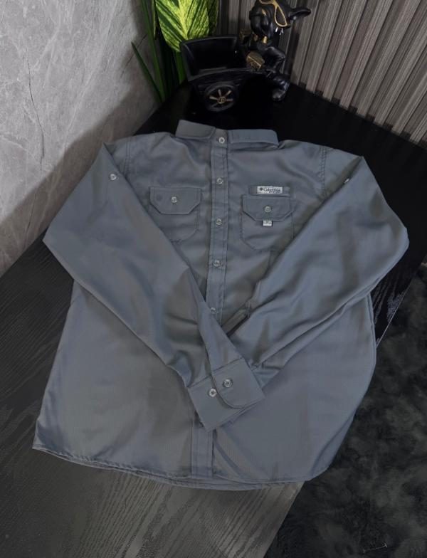 Camisa Columbia CABALLERO MANGA LARGA GRIS OSCURO